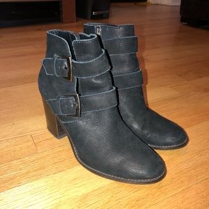 Steve Madden Trevur Black Leather Booties